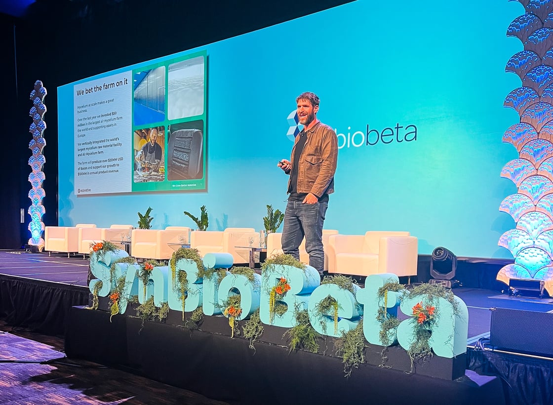 Eben Bayer on Stage at Synbiobeta